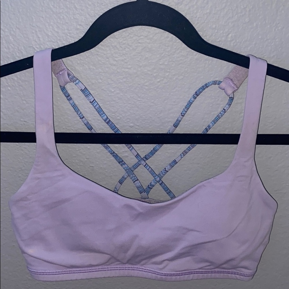 light purple lululemon sports bra
